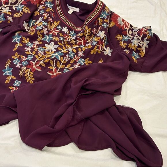 Skies are Blue Women's Purple Crewneck Bell Sleeves Floral Embroidered Top S - Picture 7 of 12